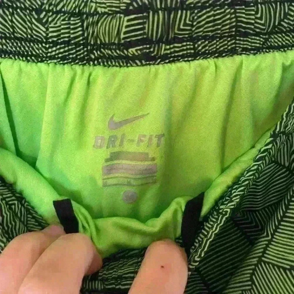 Nike Dri-Fit Shorts Green and Black, Medium - Picture 3 of 3